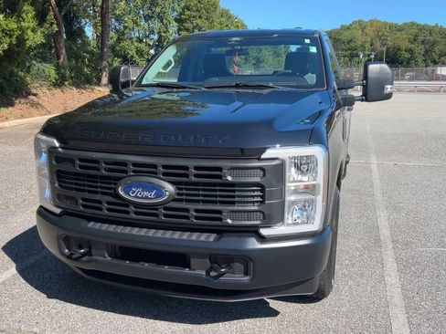 Used 2024 Ford F350 XL w/ Camper Package image 24