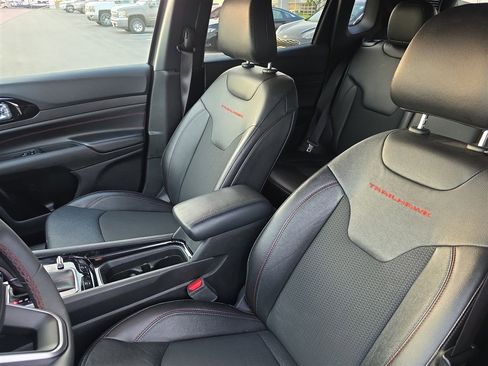 Used 2023 Jeep Compass Trailhawk image 13