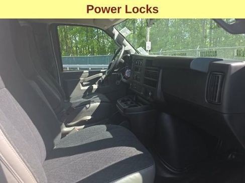 Used 2025 Chevrolet Express 2500 w/ Driver Convenience Package image 10