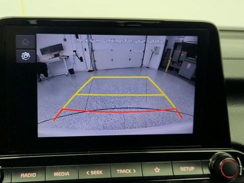 Used 2023 Kia Forte LX image 19