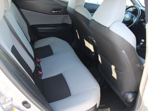 Used 2019 Toyota C-HR XLE image 16