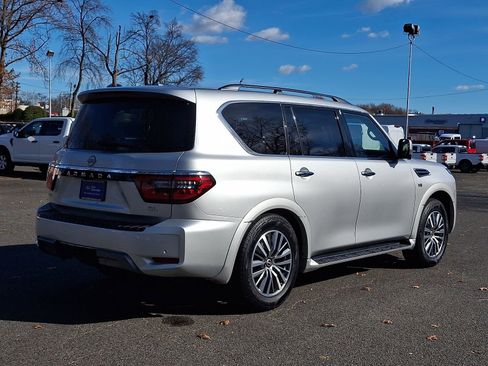 Used 2021 Nissan Armada SL w/ Captain's Chairs Package image 7