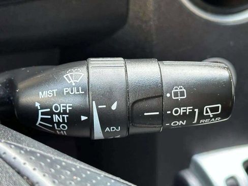 Used 2011 Honda Pilot Touring image 27