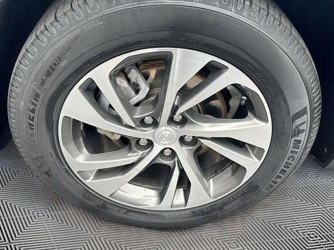 Used 2021 Buick Envision Essence AWD/4WD image 31