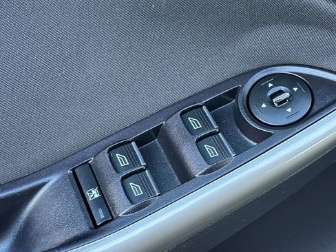 Used 2012 Ford Focus SEL image 11