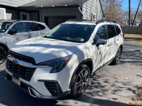 Used 2023 Subaru Ascent Touring image 1