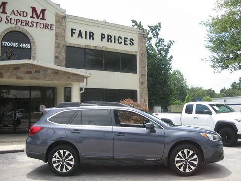 Used 2017 Subaru Outback 2.5i Limited AWD/4WD image 9