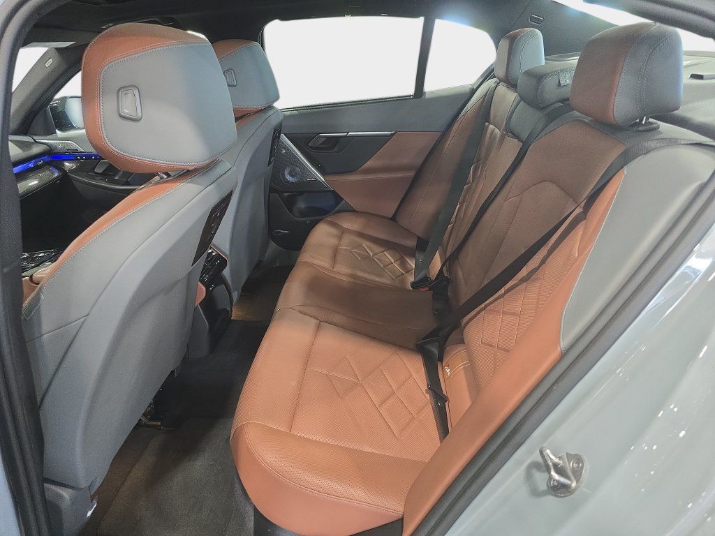Certified 2024 BMW i5 M60 w/ Executive Package AWD/4WD image 21