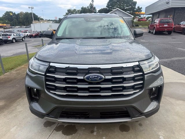 Used 2026 Ford Explorer Active w/ Active Comfort Package RWD image 3