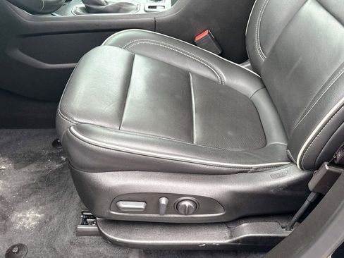 Used 2023 Chevrolet Traverse Premier w/ Redline Edition image 19