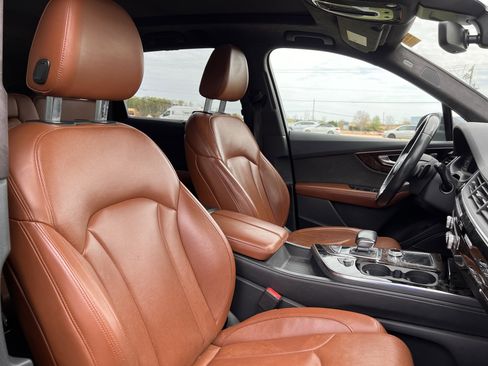 Used 2018 Audi Q7 3.0T Prestige w/ Prestige Package image 34