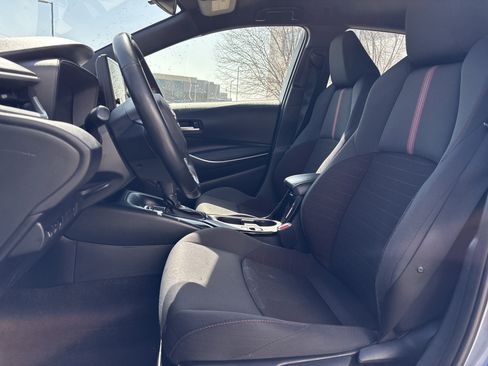 Used 2025 Toyota Corolla SE image 16