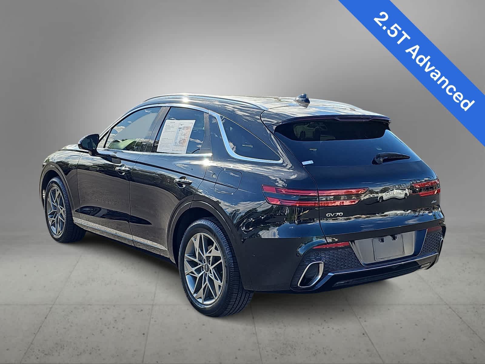 Used 2022 Genesis GV70 2.5T w/ Advanced Package AWD/4WD image 6