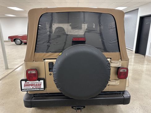 Used 1999 Jeep Wrangler Sahara image 6