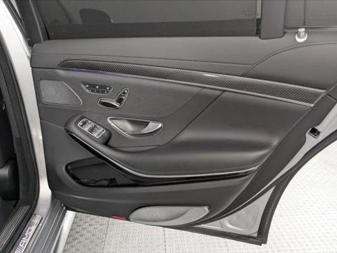 Used 2015 Mercedes-Benz S 63 AMG 4MATIC Sedan image 21