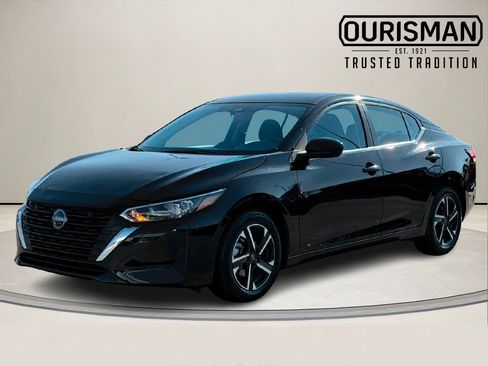 Used 2024 Nissan Sentra SV image 2