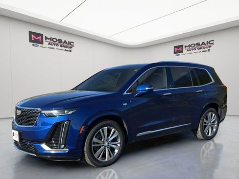 Used 2024 Cadillac XT6 Premium Luxury w/ Technology Package AWD/4WD image 3