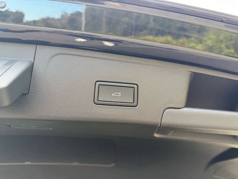 New 2026 Volkswagen Atlas Cross Sport SEL R-Line image 15