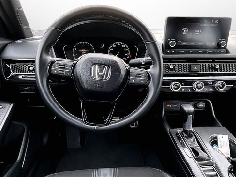 Used 2025 Honda Civic Sport image 5