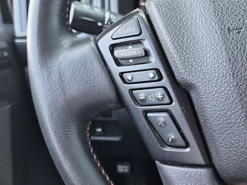 Used 2023 Nissan Titan PRO-4X w/ Pro-4x Convenience Package AWD/4WD image 16
