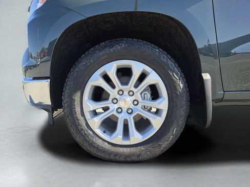 New 2026 Chevrolet Silverado 1500 LTZ w/ Technology Package AWD/4WD image 43
