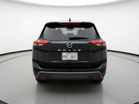Used 2025 Nissan Rogue SV image 7