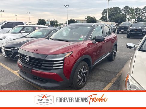 Used 2025 Nissan Kicks SV w/ SV Premium Package FWD image 1