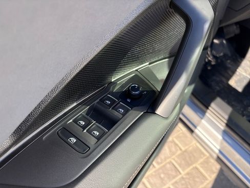 New 2026 Volkswagen Tiguan SE image 11