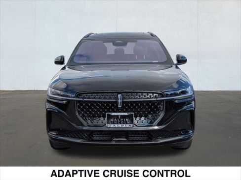 New 2026 Lincoln Nautilus Reserve w/ Jet Appearance Package image 4