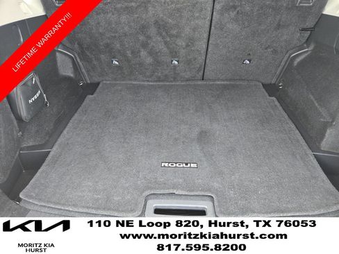 Used 2024 Nissan Rogue SV FWD image 31