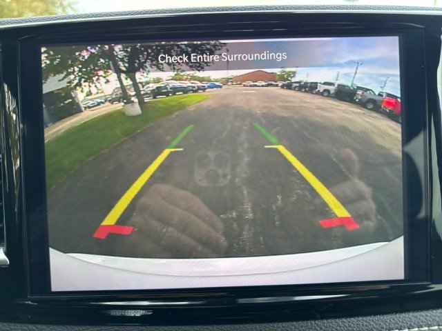 Used 2025 Chrysler Pacifica Limited FWD image 22
