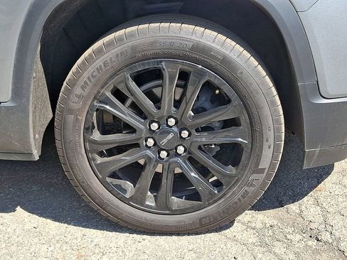 Used 2023 GMC Acadia SLE w/ Elevation Edition AWD/4WD image 33