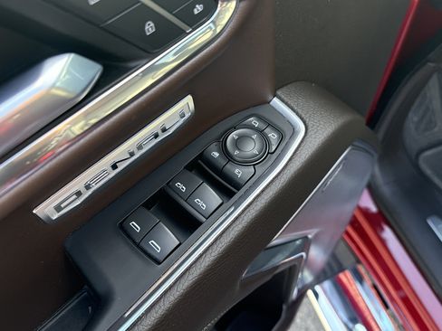 Used 2022 GMC Sierra 1500 Denali w/ Technology Package image 17