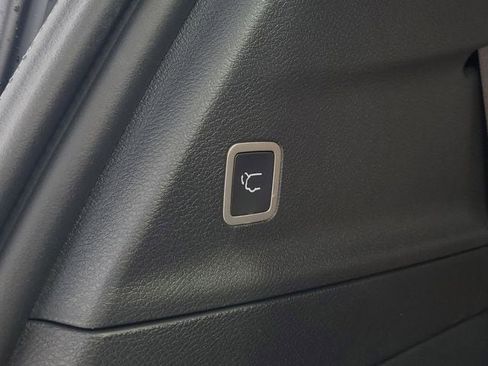 New 2026 Chrysler Pacifica Pinnacle image 10