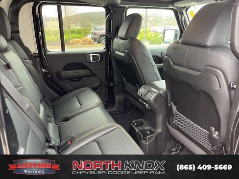 New 2026 Jeep Gladiator Sport image 24