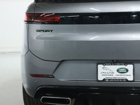 Used 2024 Land Rover Range Rover Sport Dynamic SE image 44