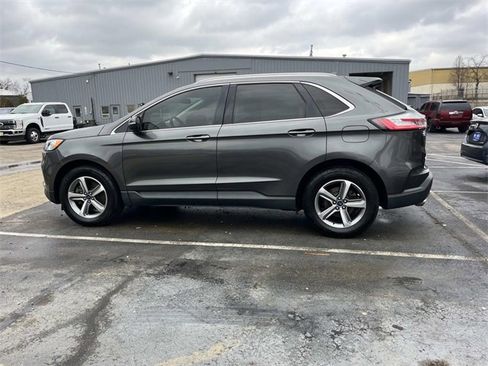 Used 2019 Ford Edge SEL w/ Equipment Group 201A image 6
