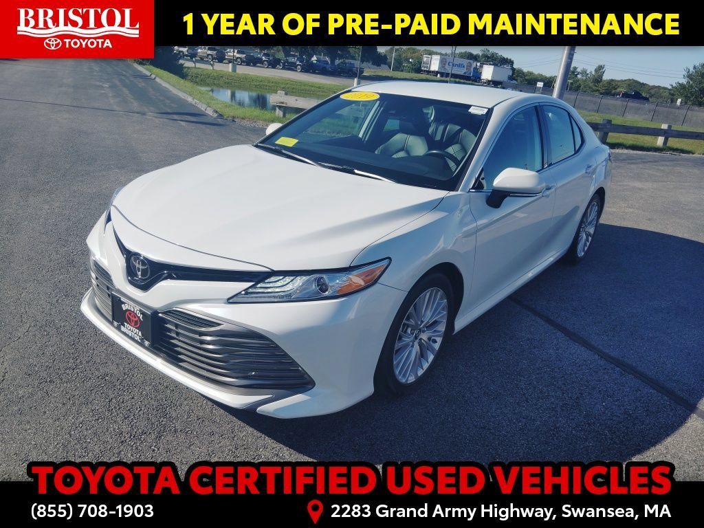 Certified 2019 Toyota Camry XLE FWD image 3