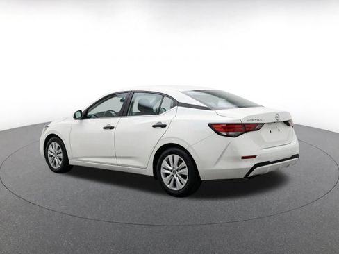 Used 2025 Nissan Sentra S FWD image 10