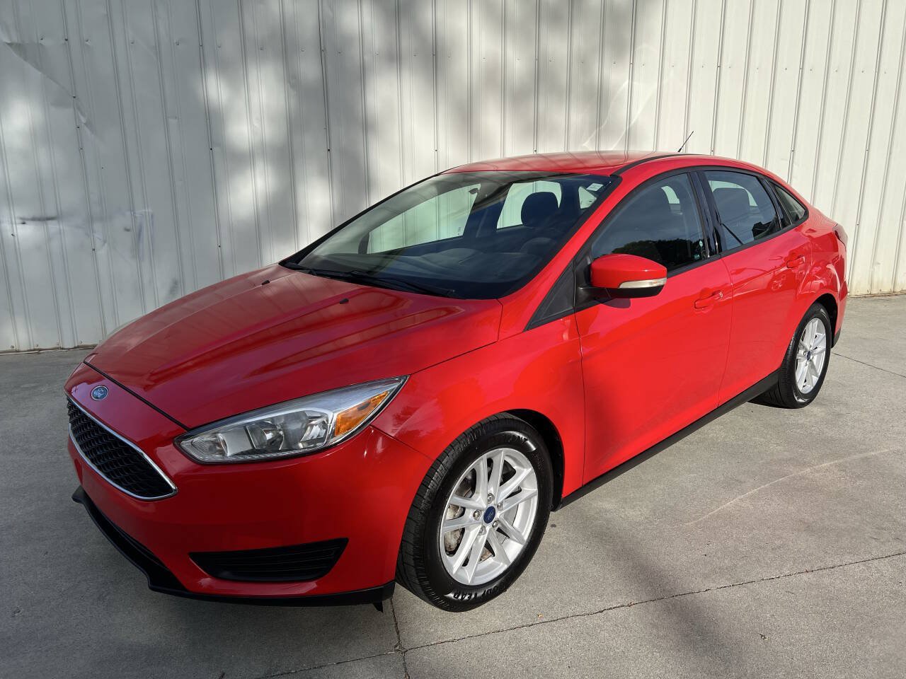 Used 2017 Ford Focus SE FWD image 7
