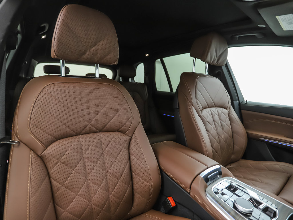 Certified 2025 BMW X5 xDrive50e AWD/4WD image 32