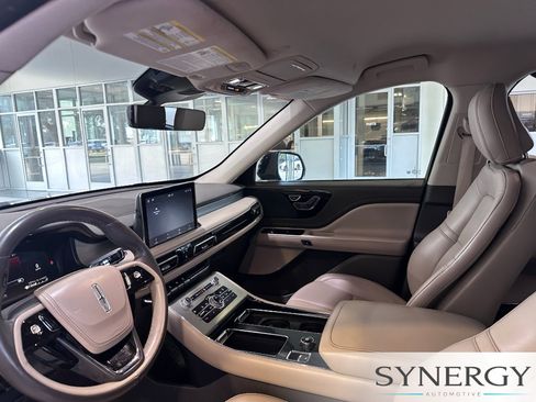 Used 2020 Lincoln Aviator 2WD image 24