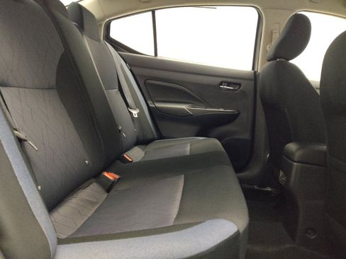 Used 2025 Nissan Versa SV FWD image 19