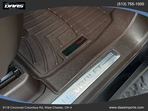 Used 2021 Chevrolet Tahoe Z71 w/ Luxury Package AWD/4WD image 57
