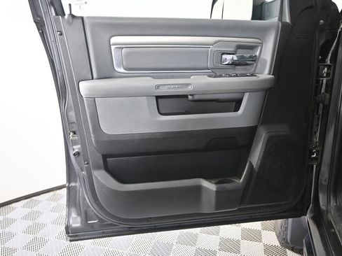 Used 2018 RAM 3500 Big Horn AWD/4WD image 18