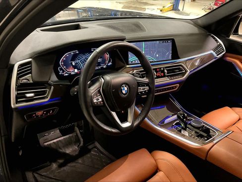 Certified 2022 BMW X5 sDrive40i w/ Premium Package image 17