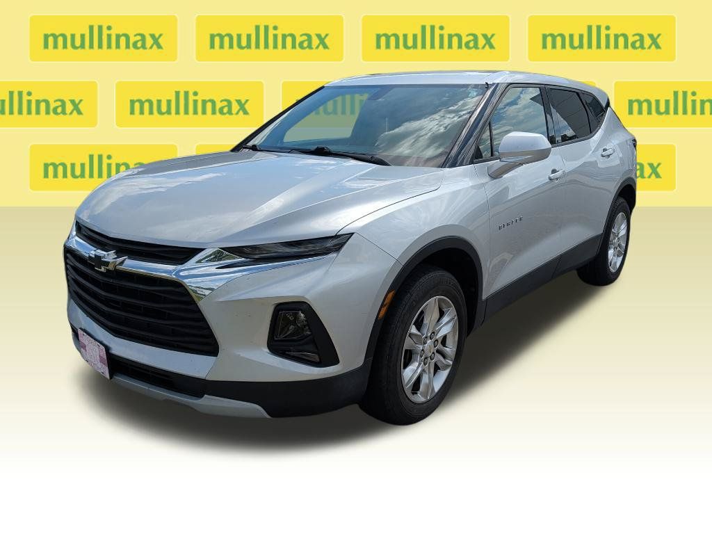 Used 2019 Chevrolet Blazer LT FWD image 2