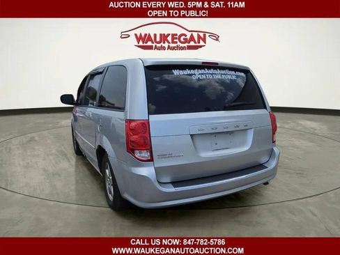 Used 2011 Dodge Grand Caravan Mainstreet w/ PWR Convenience Group FWD image 4