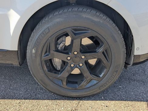 Used 2018 Land Rover Range Rover Sport HSE image 9