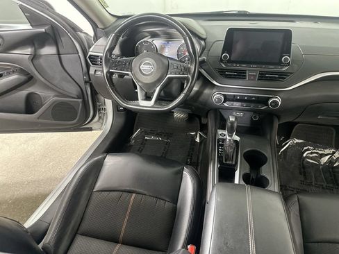Used 2022 Nissan Altima 2.5 SR FWD image 16